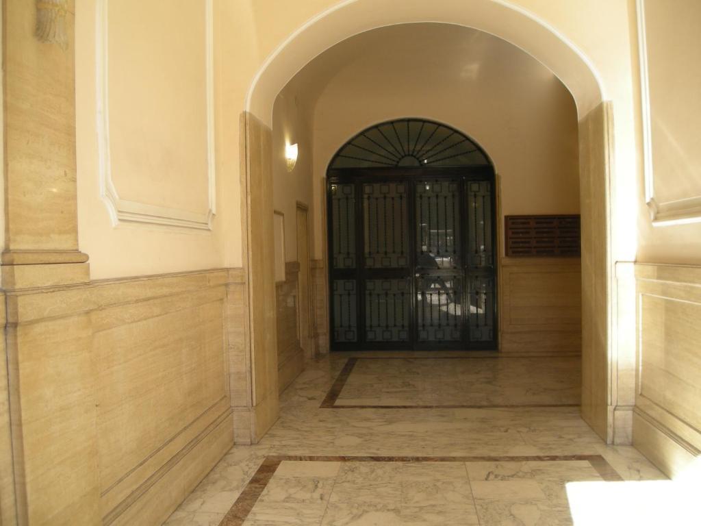 Room 4 Rome B&B Risorgimento Экстерьер фото